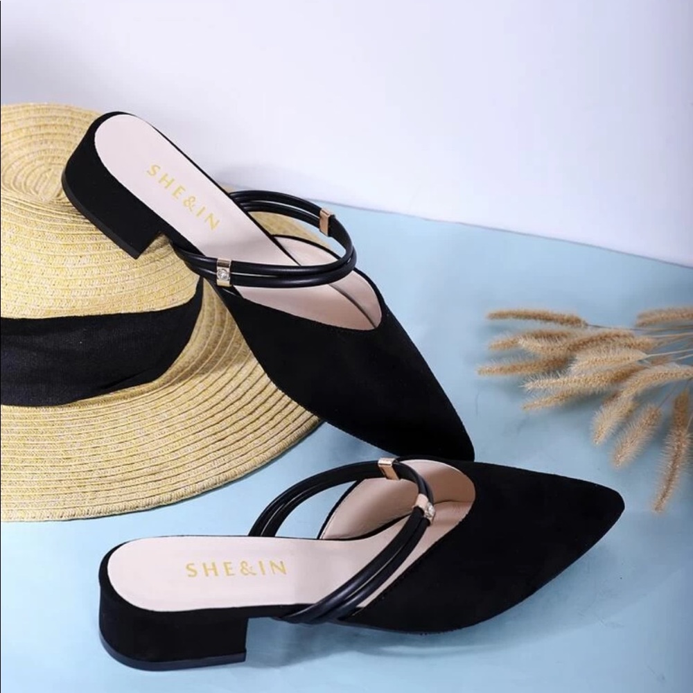 Point Toe Double Strap Block Heels